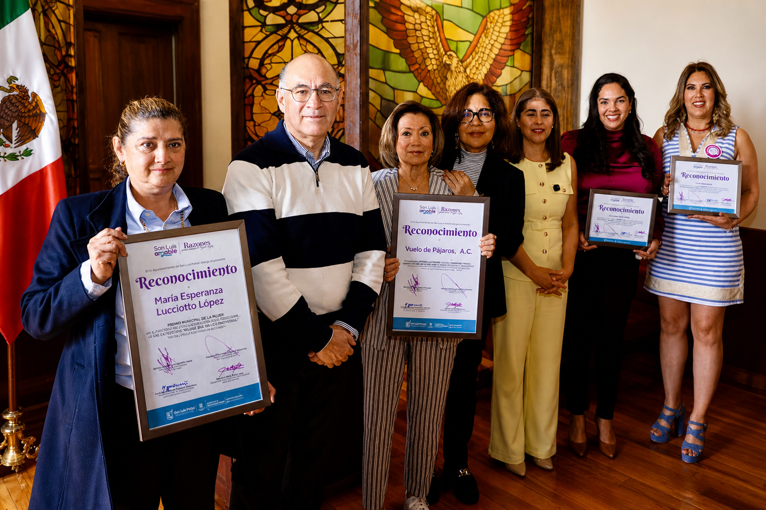 premio mujer